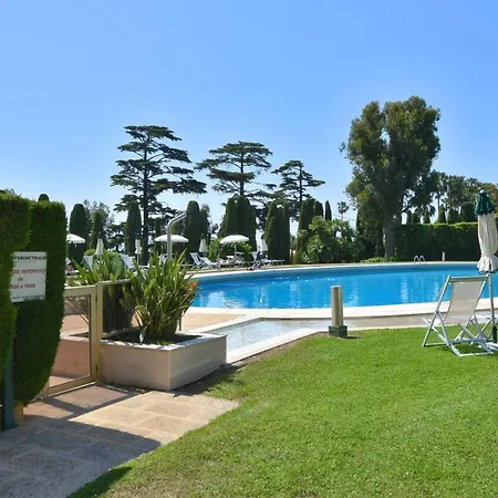 In A 8 Hectares Park Incredible View Cannes