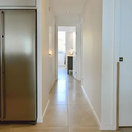 Apartment In A 8 Hectares Park Incredible View